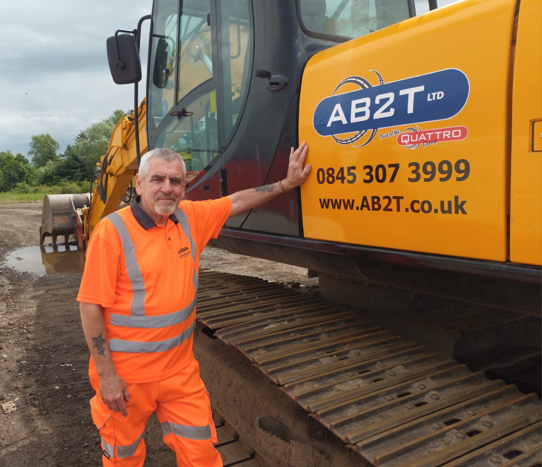 From Tank Commander to AB2T Trainer. Jim's expert skills are being used to train the new recruits in civils.' From Tank Commander to AB2T Trainer. Jim's expert skills are being used to train the new recruits in civils.'