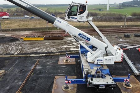 AB2T crane.JPG